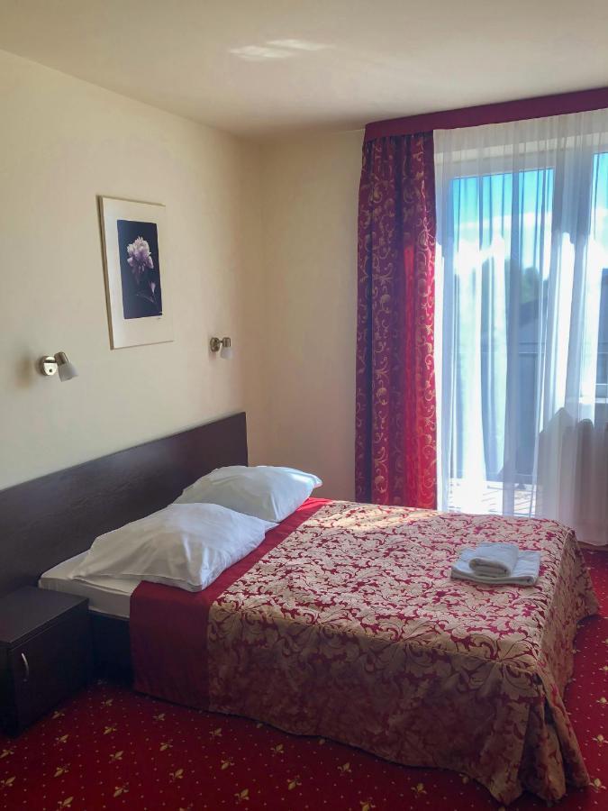 Hotel Korona Rzeszów Exteriér fotografie